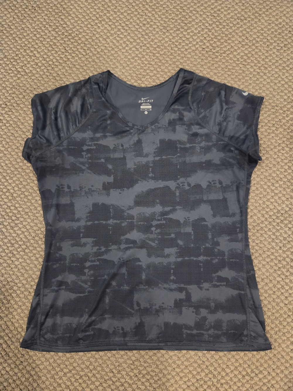 Nike Women's Short Sleeve Dri-FIT Active Tennis Top Dark Gray Camo XL Like New